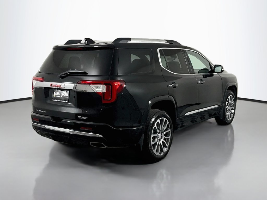 Used 2023 GMC Acadia Denali w/ Denali Ultimate Package FWD image 7