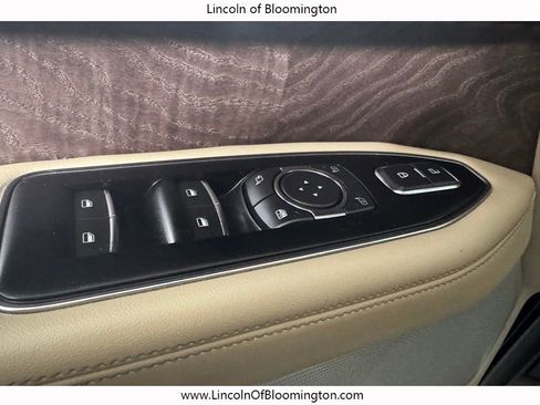 Certified 2022 Lincoln Navigator L Reserve AWD/4WD image 39