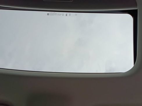 Used 2026 Chevrolet Trax ACTIV w/ Sunroof Package FWD image 7