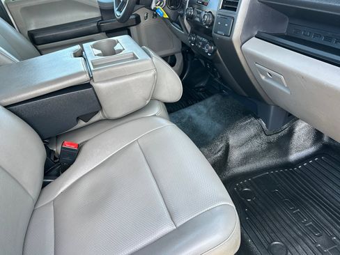 Used 2022 Ford F250 XL w/ Power Equipment Group image 15