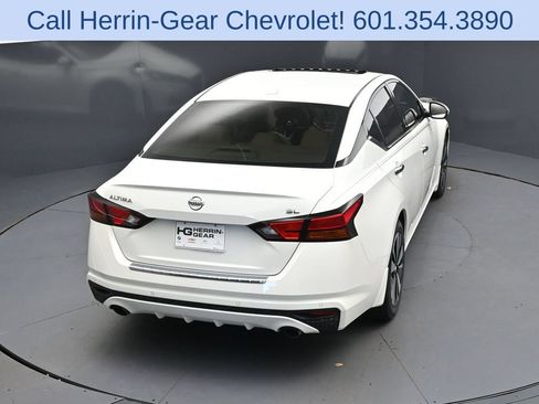 Used 2021 Nissan Altima 2.5 SL FWD image 34