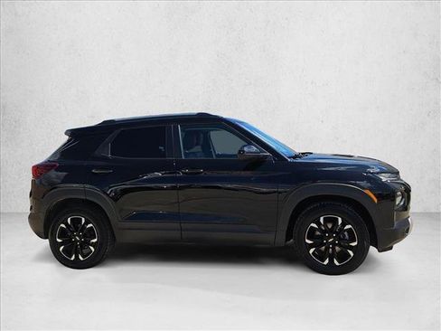 Used 2023 Chevrolet TrailBlazer LT w/ Premium Seating Package FWD image 24