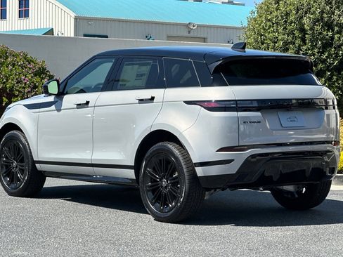 New 2026 Land Rover Range Rover Evoque Dynamic SE image 3