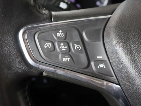 Used 2020 Chevrolet Equinox Premier image 36