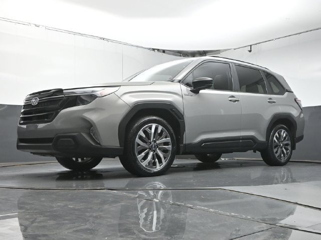 Used 2025 Subaru Forester Touring w/ Touring Package AWD/4WD image 40