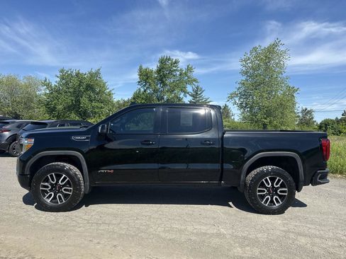 Used 2020 GMC Sierra 1500 AT4 w/ AT4 Premium Package AWD/4WD image 4