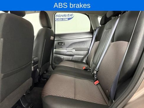 Used 2018 Mitsubishi Outlander Sport ES AWD/4WD image 14