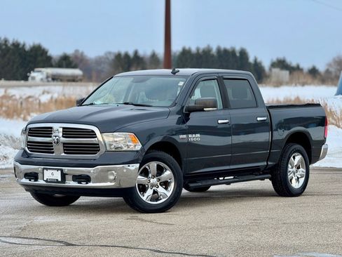 Used 2017 RAM 1500 Big Horn image 2