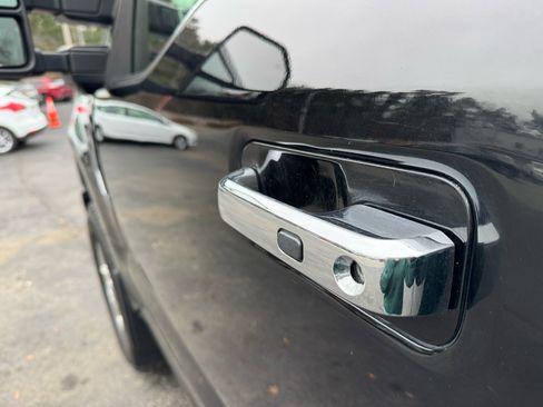 Used 2017 Ford F350 Platinum image 16