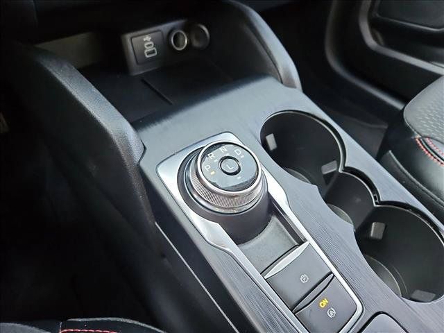 Used 2025 Ford Escape ST-Line Select AWD/4WD image 12