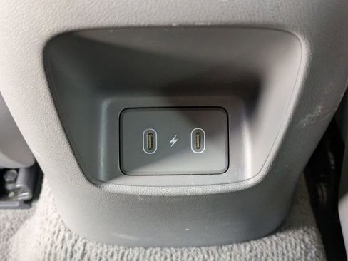 Used 2025 Hyundai Elantra SEL image 14