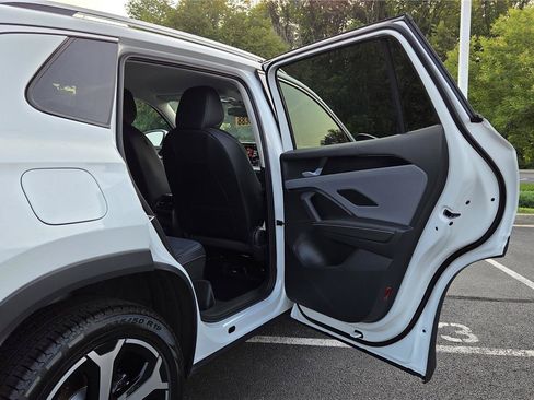 New 2026 Volkswagen Tiguan SE AWD/4WD image 29