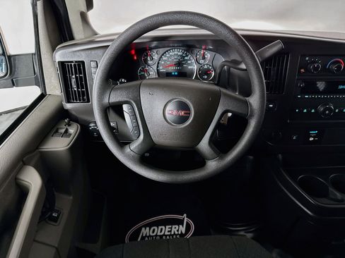 Used 2025 GMC Savana 2500 w/ Driver Convenience Package RWD image 21