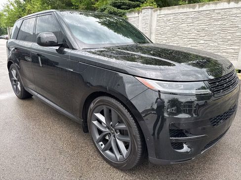 Used 2024 Land Rover Range Rover Sport SE AWD/4WD image 8