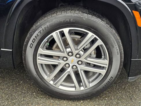 Used 2023 Chevrolet Traverse High Country w/ LPO, Floor Liner Package image 9