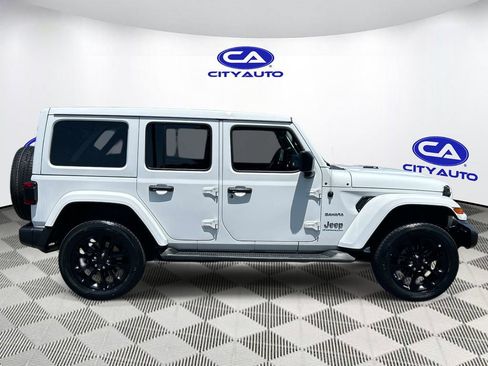 Used 2023 Jeep Wrangler Unlimited Sahara w/ Cold Weather Group AWD/4WD image 4