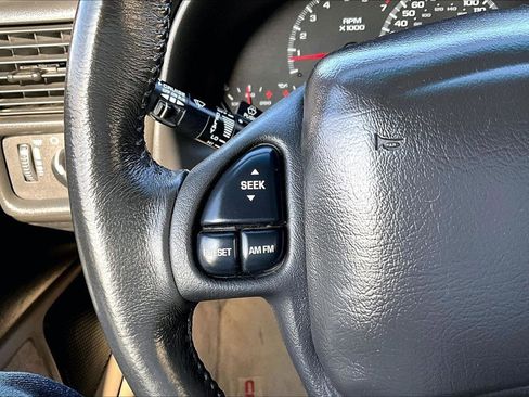 Used 2001 Chevrolet Camaro Z28 w/ SS Performance/Appearance Pkg image 13