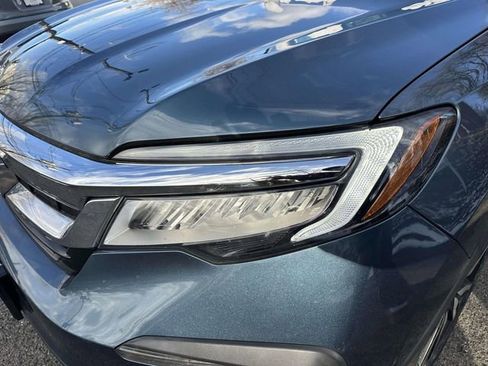 Certified 2022 Honda Pilot Touring image 8