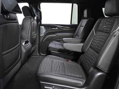 Certified 2024 Cadillac Escalade ESV Sport Platinum w/ LPO, ONYX Package image 22