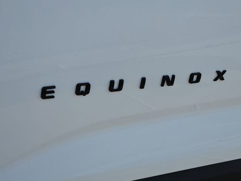 New 2026 Chevrolet Equinox LT FWD image 10