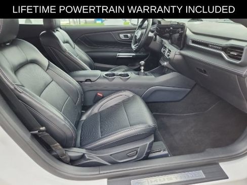 Used 2025 Ford Mustang GT Premium RWD image 15