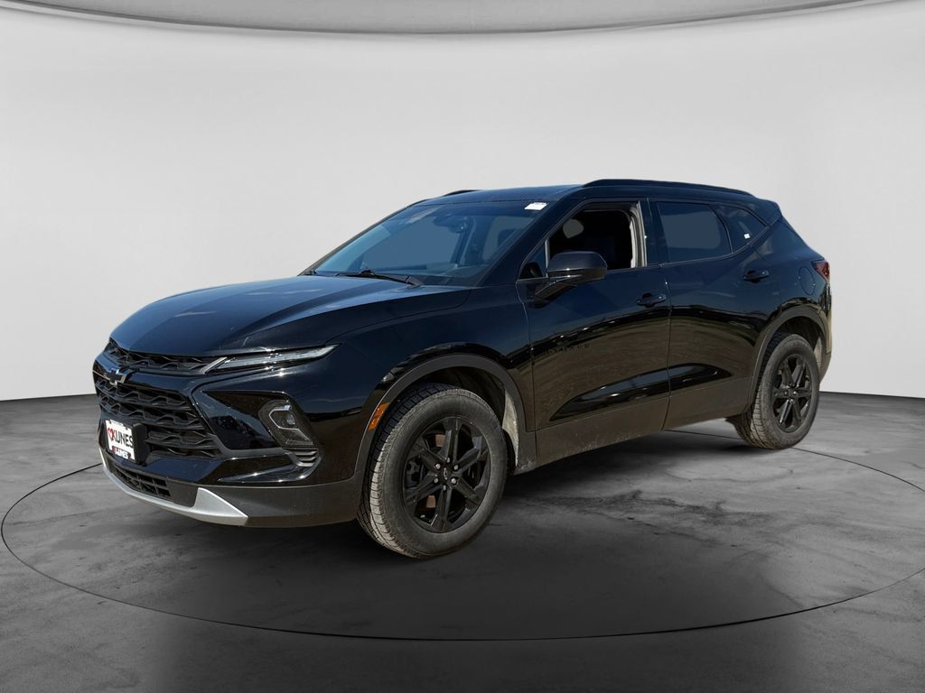 Used 2023 Chevrolet Blazer LT w/ Convenience Package AWD/4WD image 4