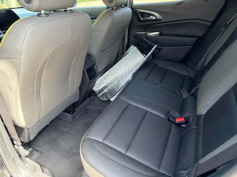 Used 2025 Chevrolet Trax ACTIV w/ Driver Confidence Package FWD image 9