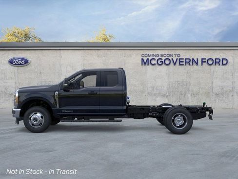 New 2026 Ford F350 XL w/ XL Chrome Package image 4