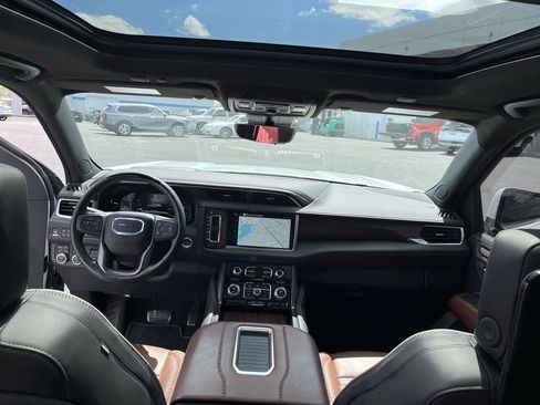 Certified 2024 GMC Yukon Denali Ultimate image 21