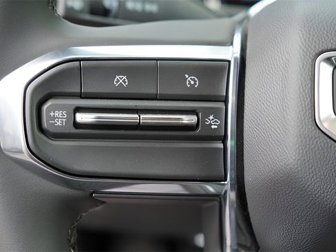 New 2026 GMC Canyon Elevation w/ Convenience Package image 14