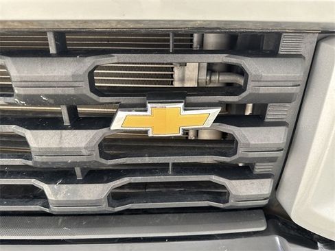 Certified 2022 Chevrolet Silverado 2500 Custom w/ Custom Value Package image 30