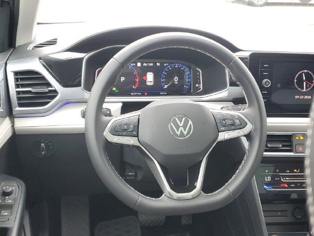 Used 2025 Volkswagen Taos SEL AWD/4WD image 12