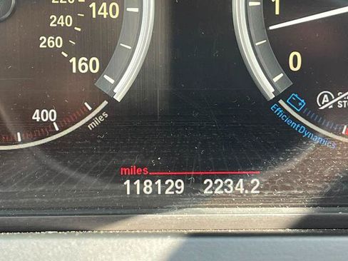 Used 2013 BMW 740i RWD image 37