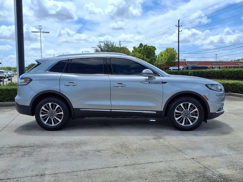 Used 2023 Lincoln Nautilus AWD w/ Premium Package image 8