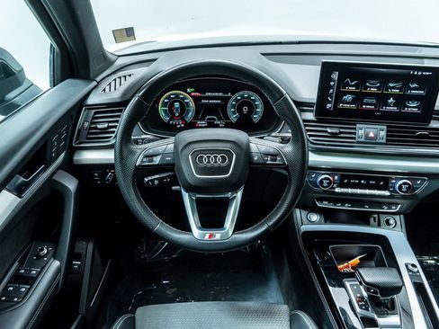 Used 2021 Audi Q5 e Premium Plus w/ Premium Plus Package image 14