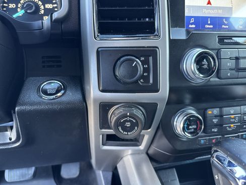 Certified 2020 Ford F150 Lariat w/ Equipment Group 502A Luxury image 44