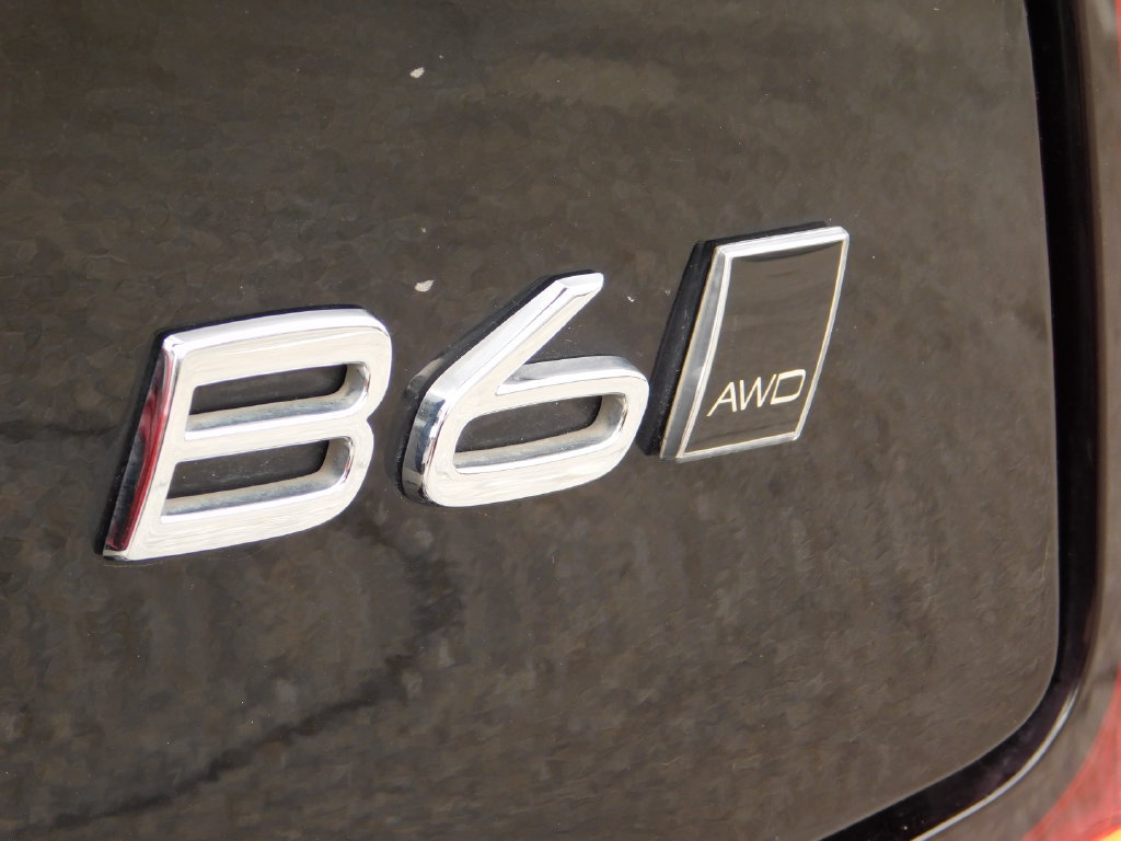 Used 2022 Volvo S90 B6 Momentum AWD/4WD image 13