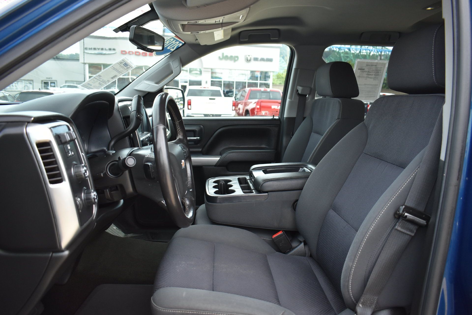 Used 2018 Chevrolet Silverado 1500 LT w/ All Star Edition AWD/4WD image 15