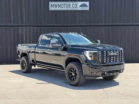 Used 2025 GMC Sierra 2500 Denali Ultimate w/ Max Trailering Package AWD/4WD image 1
