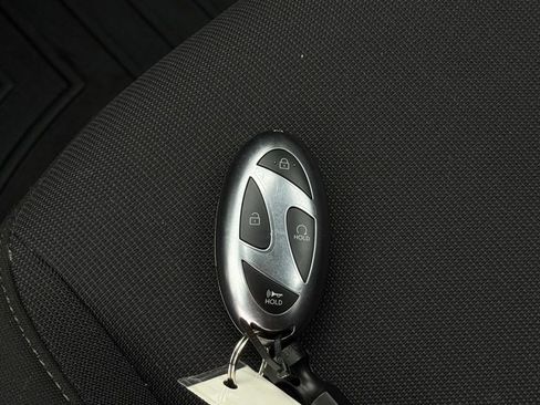 Used 2025 Hyundai Kona SEL AWD/4WD image 34