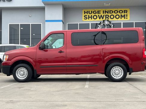 Used 2018 Nissan NV 3500 S RWD image 8