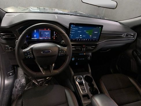 Used 2023 Ford Explorer Limited w/ Equipment Group 301A image 18