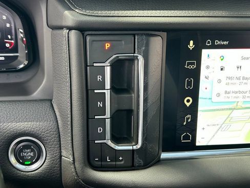 Used 2024 GMC Yukon Denali RWD image 23