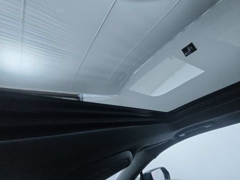 Used 2024 Cadillac XT6 Luxury w/ LPO, Floor Liner Package FWD image 21