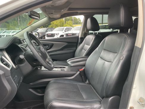 Used 2019 Nissan Murano SV w/ Premium Package FWD image 11