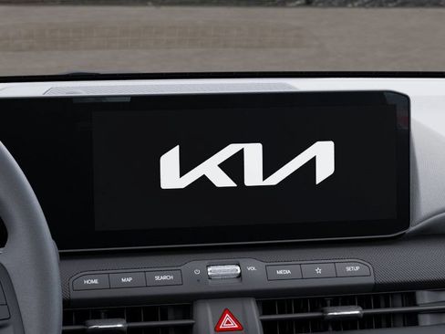 New 2026 Kia K4 FWD image 22