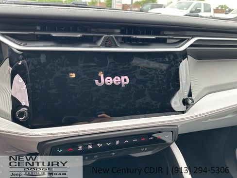 New 2026 Jeep Cherokee Limited AWD/4WD image 39