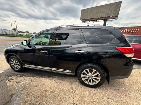 Used 2013 Nissan Pathfinder SL FWD image 6