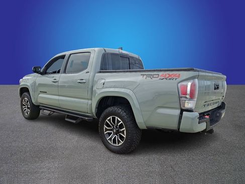 Used 2023 Toyota Tacoma TRD Sport w/ Technology Package image 4