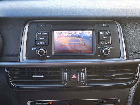 Used 2017 Kia Optima LX image 14